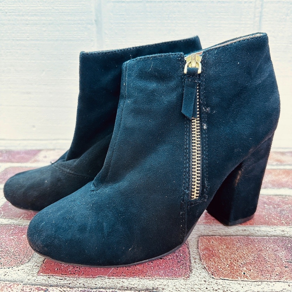 ANA Black Faux Suede Ankle Boots Sz 6.5M Chunky Heel Gold Zip Booties‎
